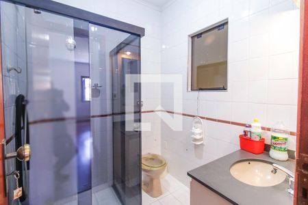 Banheiro da Suíte 1 de casa para alugar com 2 quartos, 100m² em Jardim Avelino, São Paulo