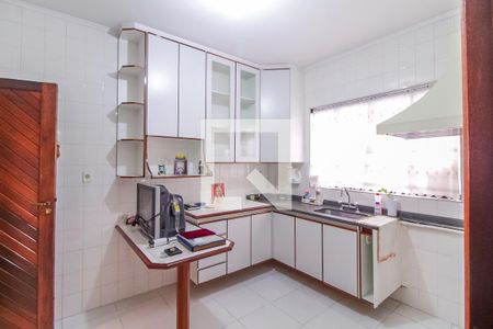 Cozinha de casa para alugar com 2 quartos, 100m² em Jardim Avelino, São Paulo