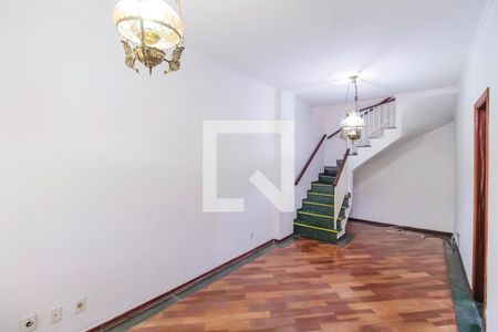 Sala de casa para alugar com 2 quartos, 100m² em Jardim Avelino, São Paulo