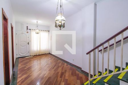 Casa para alugar com 2 quartos, 100m² em Jardim Avelino, São Paulo