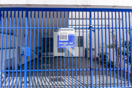 Plaquinha de casa para alugar com 2 quartos, 100m² em Jardim Avelino, São Paulo
