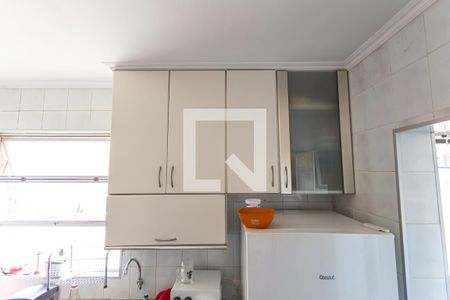 Apartamento à venda com 120m², 3 quartos e 2 vagas Apartamento à venda com 120m², 3 quartos e 2 vagasArmário da Cozinha