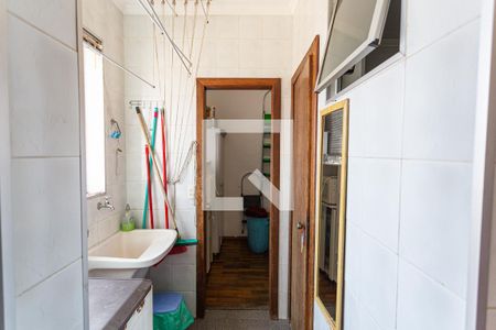 Apartamento à venda com 120m², 3 quartos e 2 vagas Apartamento à venda com 120m², 3 quartos e 2 vagasÁrea de Serviço