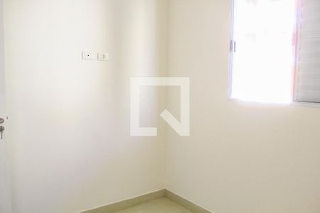 Quarto 1 de apartamento para alugar com 2 quartos, 38m² em Vila Mazzei, São Paulo