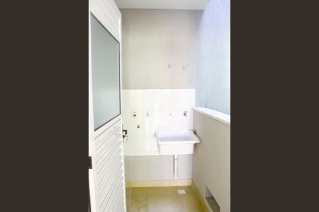 Apartamento para alugar com 38m², 2 quartos e 1 vagaÁrea de Serviço