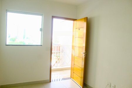 Sala / Cozinha de apartamento para alugar com 2 quartos, 38m² em Vila Mazzei, São Paulo