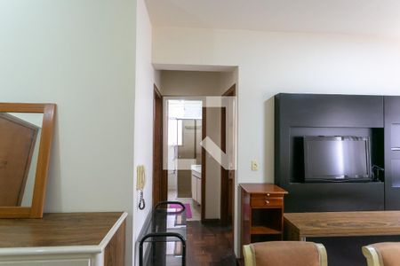 Sala de apartamento para alugar com 1 quarto, 54m² em Savassi, Belo Horizonte