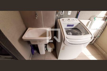 Área de Serviço de apartamento para alugar com 2 quartos, 49m² em Centro, Osasco