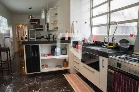 Apartamento à venda com 208m², 4 quartos e 1 vaga Apartamento à venda com 208m², 4 quartos e 1 vagaCozinha