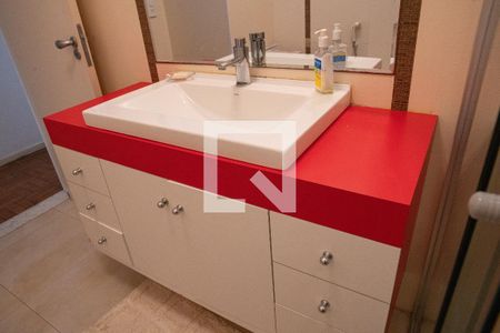 Apartamento à venda com 208m², 4 quartos e 1 vaga Apartamento à venda com 208m², 4 quartos e 1 vagaBanheiro