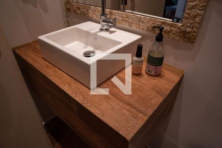 Apartamento à venda com 208m², 4 quartos e 1 vaga Apartamento à venda com 208m², 4 quartos e 1 vagaLavabo