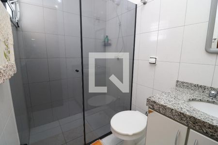 Casa à venda com 101m², 3 quartos e 2 vagasBanheiro da Suíte