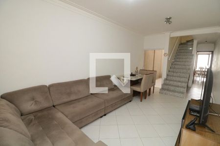 Sala de casa à venda com 3 quartos, 101m² em Parque Sevilha, São Paulo