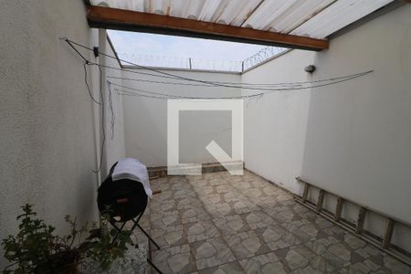 Casa à venda com 101m², 3 quartos e 2 vagasÁrea de Serviço