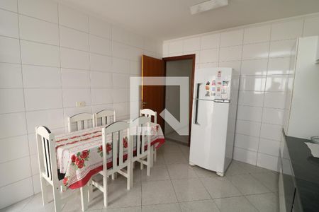 Casa à venda com 101m², 3 quartos e 2 vagasCozinha