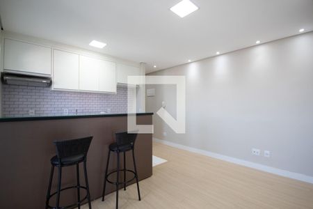Sala e cozinha de apartamento para alugar com 2 quartos, 48m² em Pestana, Osasco
