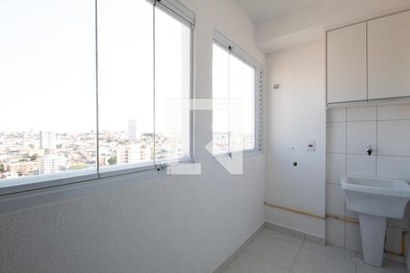 Sacada e área de serviço de apartamento para alugar com 2 quartos, 48m² em Pestana, Osasco