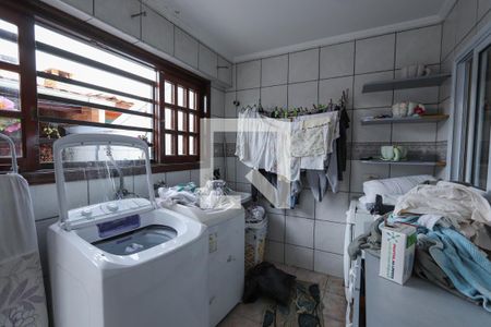 Casa à venda com 300m², 3 quartos e 5 vagasÁrea de Serviço