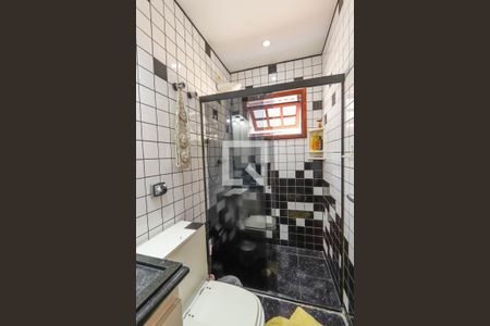Casa à venda com 300m², 3 quartos e 5 vagasBanheiro 2