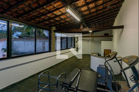 Casa de condomínio à venda com 650m², 5 quartos e 4 vagassalão