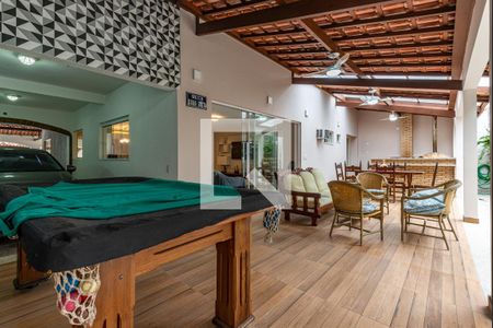 Casa de condomínio à venda com 650m², 5 quartos e 4 vagasVaranda gourmet