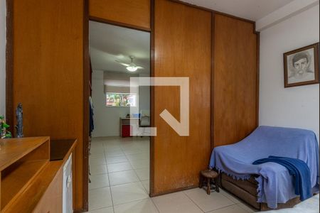 Casa de condomínio à venda com 650m², 5 quartos e 4 vagasCloset da suíte 4
