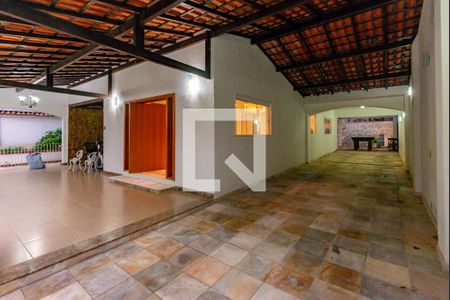 Casa de condomínio à venda com 650m², 5 quartos e 4 vagasGaragem