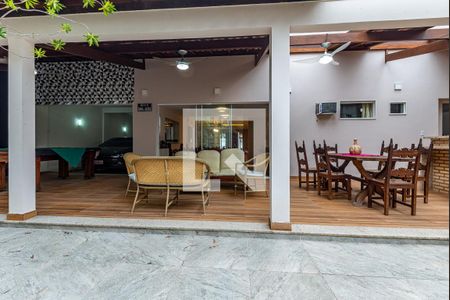 Casa de condomínio à venda com 650m², 5 quartos e 4 vagasVaranda gourmet