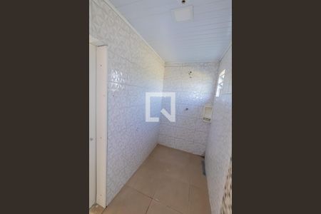Casa à venda com 180m², 2 quartos e 2 vagasBanheiro 1