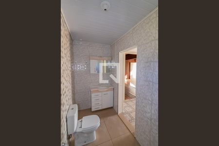 Casa à venda com 180m², 2 quartos e 2 vagasBanheiro 1