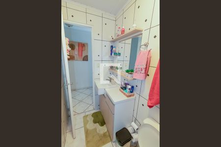 Casa à venda com 230m², 2 quartos e 2 vagasBanheiro 2