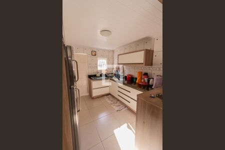 Casa à venda com 230m², 2 quartos e 2 vagasCozinha