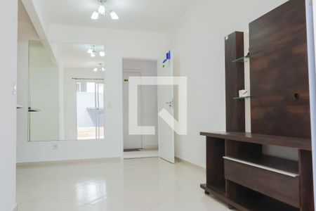 Sala de apartamento para alugar com 2 quartos, 80m² em Jardim Central, Cotia