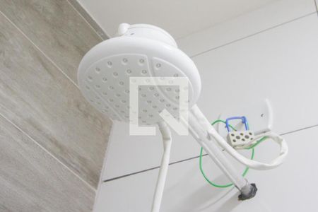 Chuveiro de apartamento para alugar com 1 quarto, 38m² em Parque Maria Helena, São Paulo