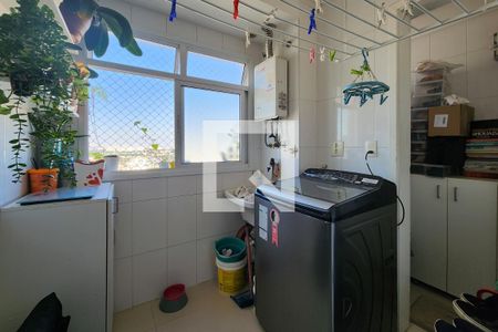 Apartamento à venda com 92m², 3 quartos e 2 vagas Apartamento à venda com 92m², 3 quartos e 2 vagasÁrea de Serviço