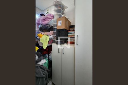 Apartamento à venda com 92m², 3 quartos e 2 vagas Apartamento à venda com 92m², 3 quartos e 2 vagasQuarto de Serviço