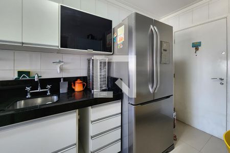 Apartamento à venda com 92m², 3 quartos e 2 vagas Apartamento à venda com 92m², 3 quartos e 2 vagasCozinha