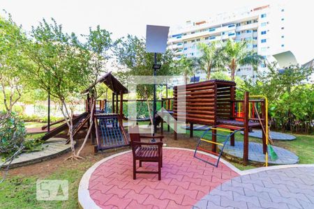 Apartamento para alugar com 73m², 2 quartos e 1 vaga Apartamento para alugar com 73m², 2 quartos e 1 vagaÁrea comum - playground