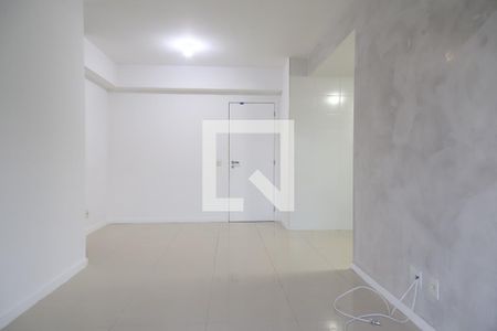 Sala de apartamento para alugar com 2 quartos, 73m² em Barra da Tijuca, Rio de Janeiro
