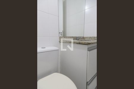 Apartamento para alugar com 73m², 2 quartos e 1 vaga Apartamento para alugar com 73m², 2 quartos e 1 vagaBanheiro social
