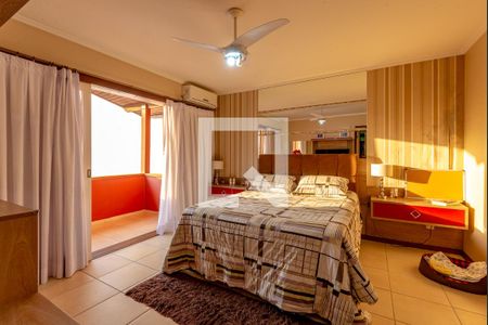 Casa de condomínio à venda com 269m², 4 quartos e 2 vagasSuíte 1