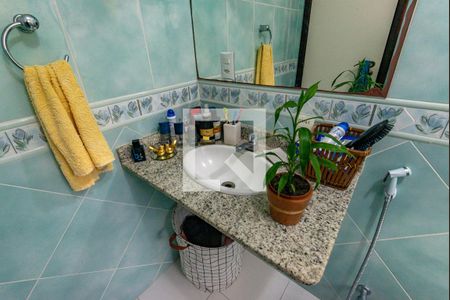 Casa de condomínio à venda com 269m², 4 quartos e 2 vagasbanheiro social 1