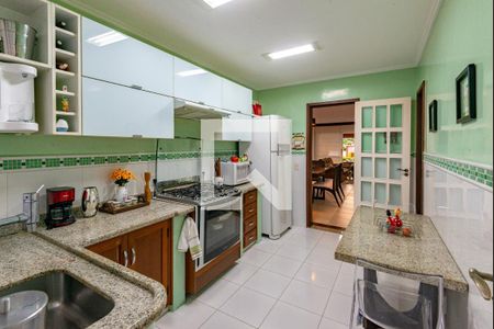 Casa de condomínio à venda com 269m², 4 quartos e 2 vagasCozinha