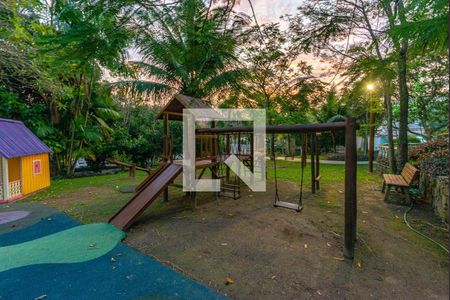 Casa de condomínio à venda com 269m², 4 quartos e 2 vagasPlayground