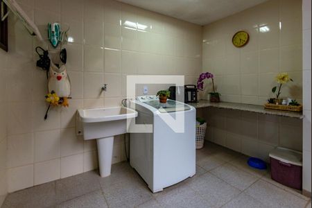 Casa de condomínio à venda com 269m², 4 quartos e 2 vagasÁrea de Serviço