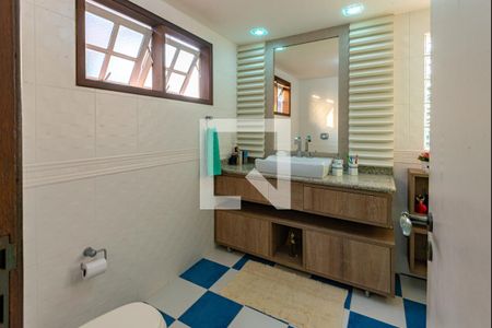 Casa de condomínio à venda com 269m², 4 quartos e 2 vagasBanheiro da Suíte 1