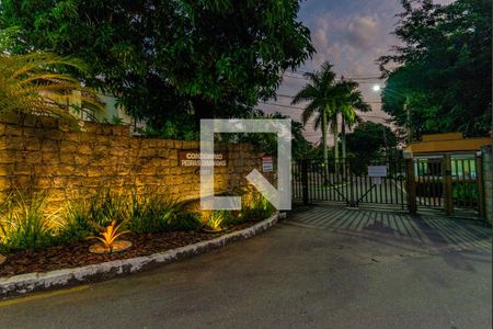 Casa de condomínio à venda com 269m², 4 quartos e 2 vagasFachada