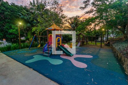 Casa de condomínio à venda com 269m², 4 quartos e 2 vagasPlayground
