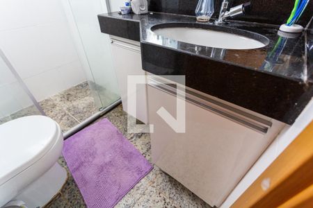 Apartamento à venda com 60m², 2 quartos e 2 vagasArmário do Banheiro da Suíte