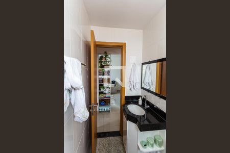 Apartamento à venda com 60m², 2 quartos e 2 vagasBanheiro Social